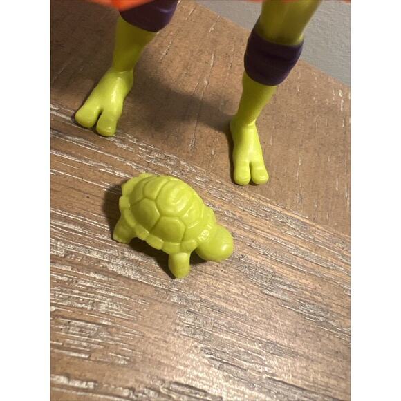 teenage Mutant ninja turtles Mayhem Donatello Figure by Playmates Toys - Picture 6 of 13